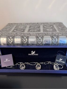 Swarovski 3 Large Drop Crystal Bracelet